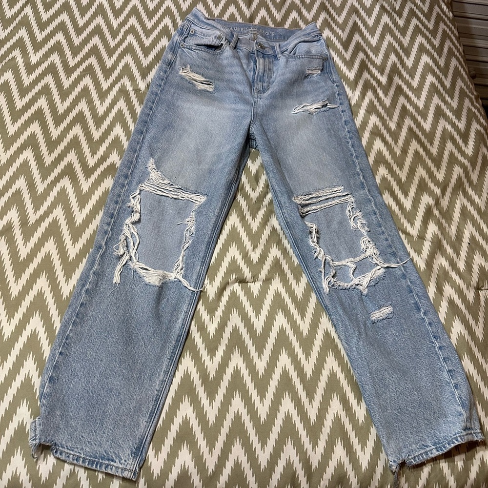 Like new American Eagle mom jeans with holes.